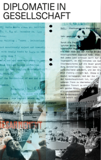 Buchcover "Diplomatie in Gesellschaft" zeigt Texte im oberen Teil des Covers und im unteren einen langen Konferenztisch, an dem Teilnehmer sitzen.