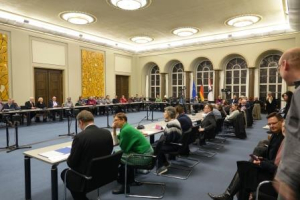 Gäste im Saal