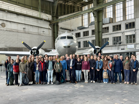 Gruppenfoto Mitarbeiter*innen