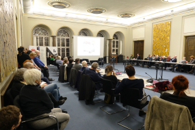 Gäste im Saal