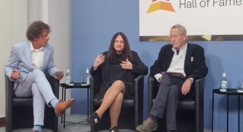 ZZF-Historikerin Jutta Braun gibt ihr Expertinnen-Votum  - Veranstaltung der Deutschen Sporthalle zum Diskurs um die "Hall of Fame des deutschen Sports".