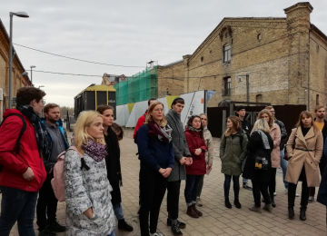 Teilnehmer*innen des Workshops 2019 im Riga Ghetto and Latvian Holocaust Museum, Foto: ZZF Potsdam.