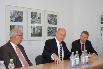 Martin Sabrow, Ministerpräsident Dietmar Woidke und Frank Bösch. Foto: Hans-Hermann Hertle