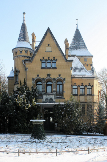 Berlin-Wannsee, the villa Herz, Foto: Dguendel, CC BY 3.0 <https://creativecommons.org/licenses/by/3.0>, via Wikimedia Commons