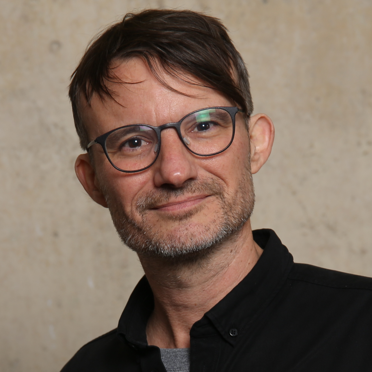 Portraitfoto von Dominik Rigoll, wissenschaftlicher Mitatrbeiter am ZZF Potsdam