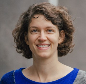 Portraitfoto von Dr. Anna Leyrer