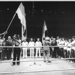 Eröffnung des Boxländerkampfs zwischen BRD und DDR, Rostock, 21.11.1987 (Rechte: Bundesarchiv, Bild 183-1987-1121-001, via Wikimedia Commons)